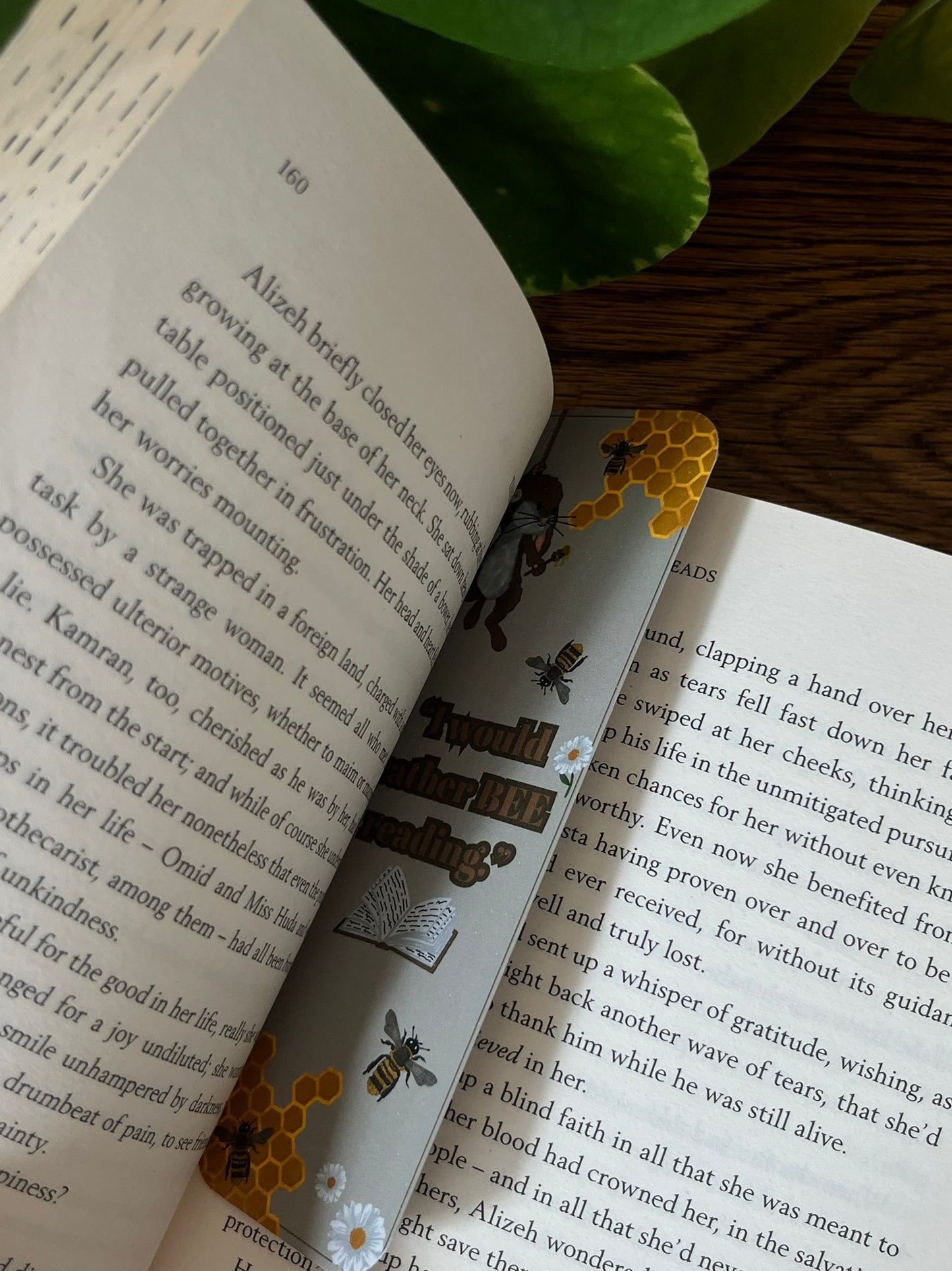 I would rather Bee reading - Bookmark